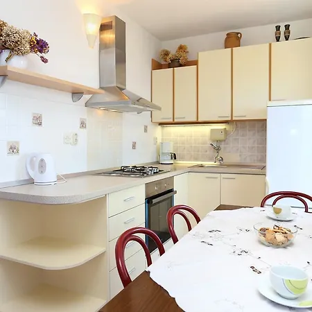 2743b Apartment