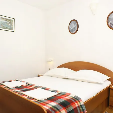 2743b Apartment